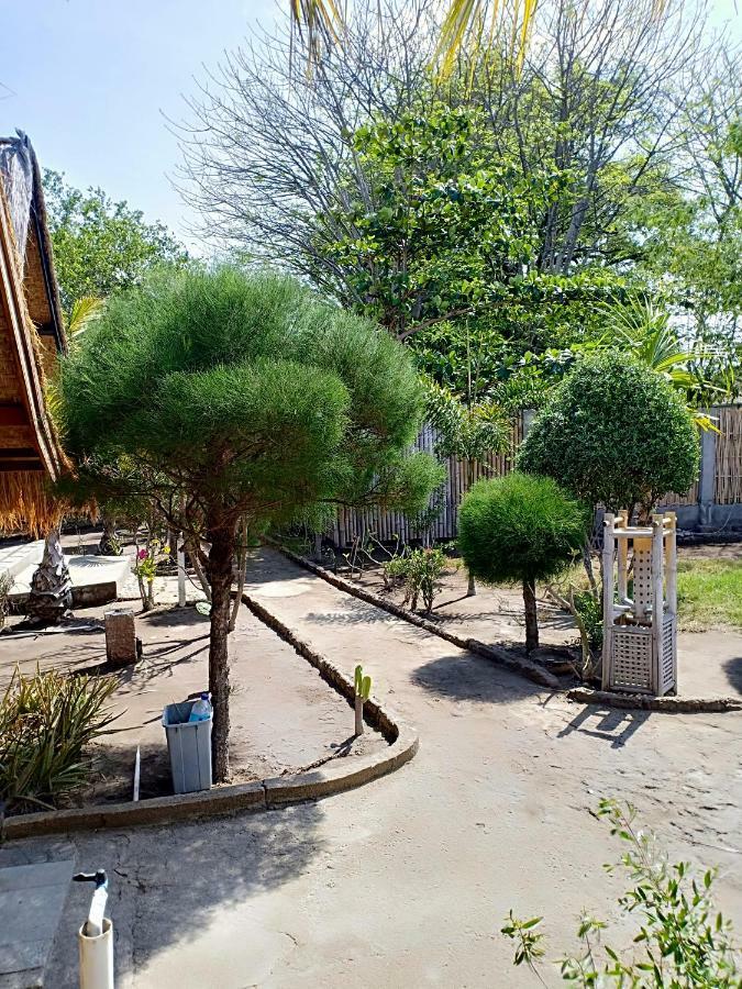 Youpy Bungalows Gili Air Exterior foto