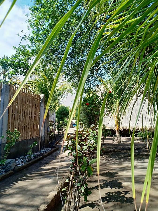 Youpy Bungalows Gili Air Exterior foto